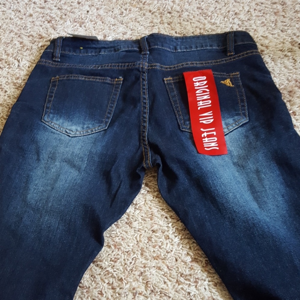 Jeans - Picture 3 of 4